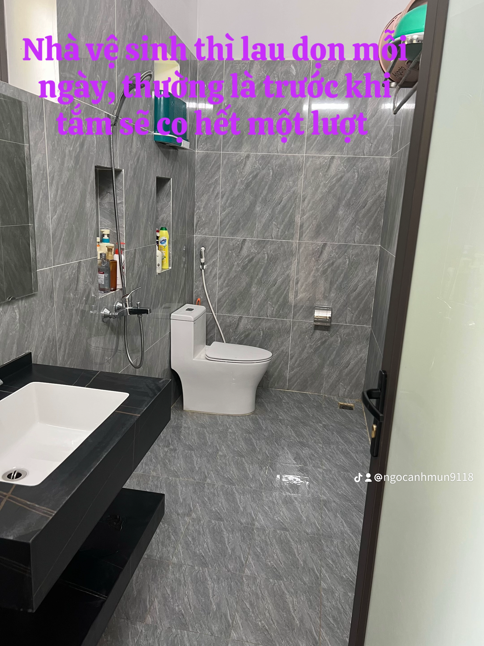 Mẹ đảm đam mê dọn dẹp, 11h đêm vẫn lau nhà sạch bóng: Dân tình vào "xin vía" chăm chỉ, nhưng cũng không ít người thấy áp lực ngang- Ảnh 10.
