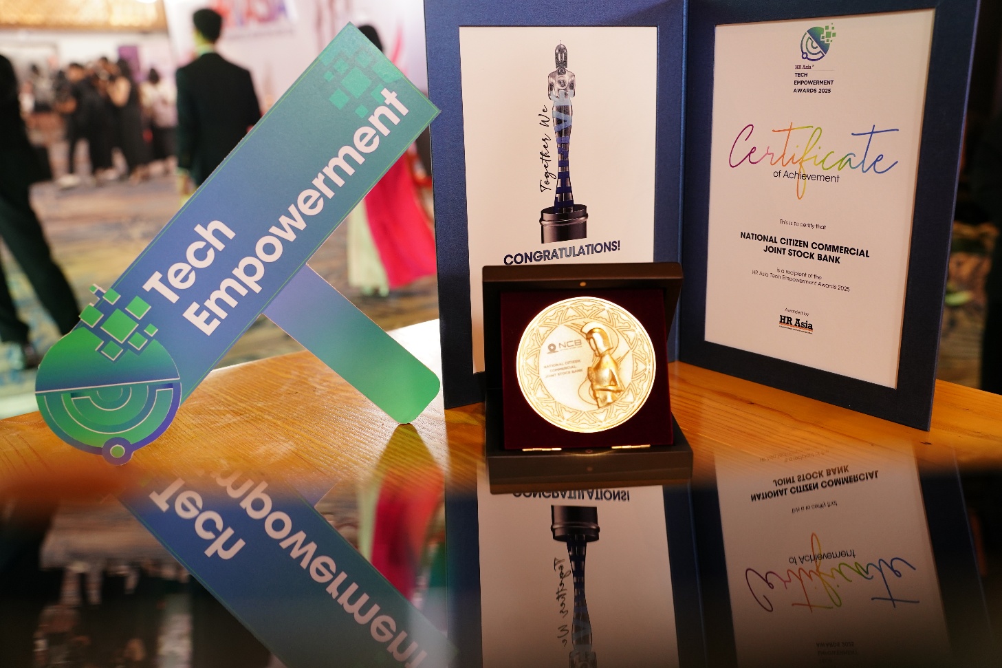 Ngân hàng NCB nhận cú đúp giải thưởng của HR Asia Awards 2025- Ảnh 3.
