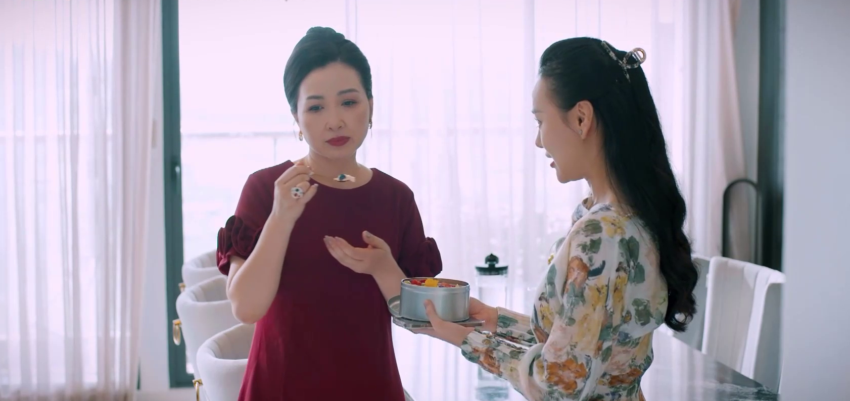 Việt Nam tìm đâu ra mỹ nhân thứ 2 đẹp như cả dàn minh tinh châu Á cộng lại thế này, nhan sắc trời sinh thống trị mọi ánh nhìn- Ảnh 1.