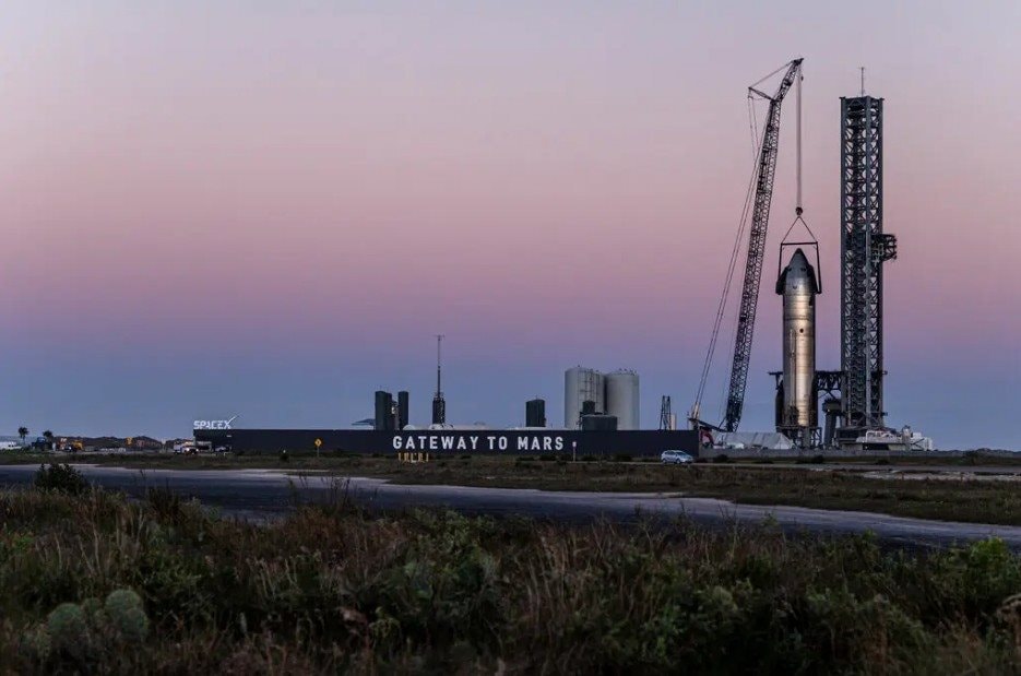 SpaceX không đóng một đồng thuế nào dù lãi 5 tỷ USD và nhận hàng tỷ USD hợp đồng từ chính phủ: Lỗ hổng bị Elon Musk tận dụng- Ảnh 4.