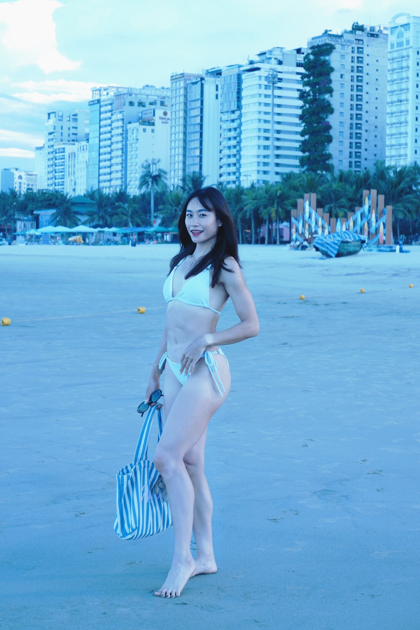 Hot girl điền kinh Huỳnh Thị Mỹ Tiên cơ bụng 6 múi vẫn cực sexy, thi đấu phăng phăng băng rào mới gây trầm trồ- Ảnh 5.