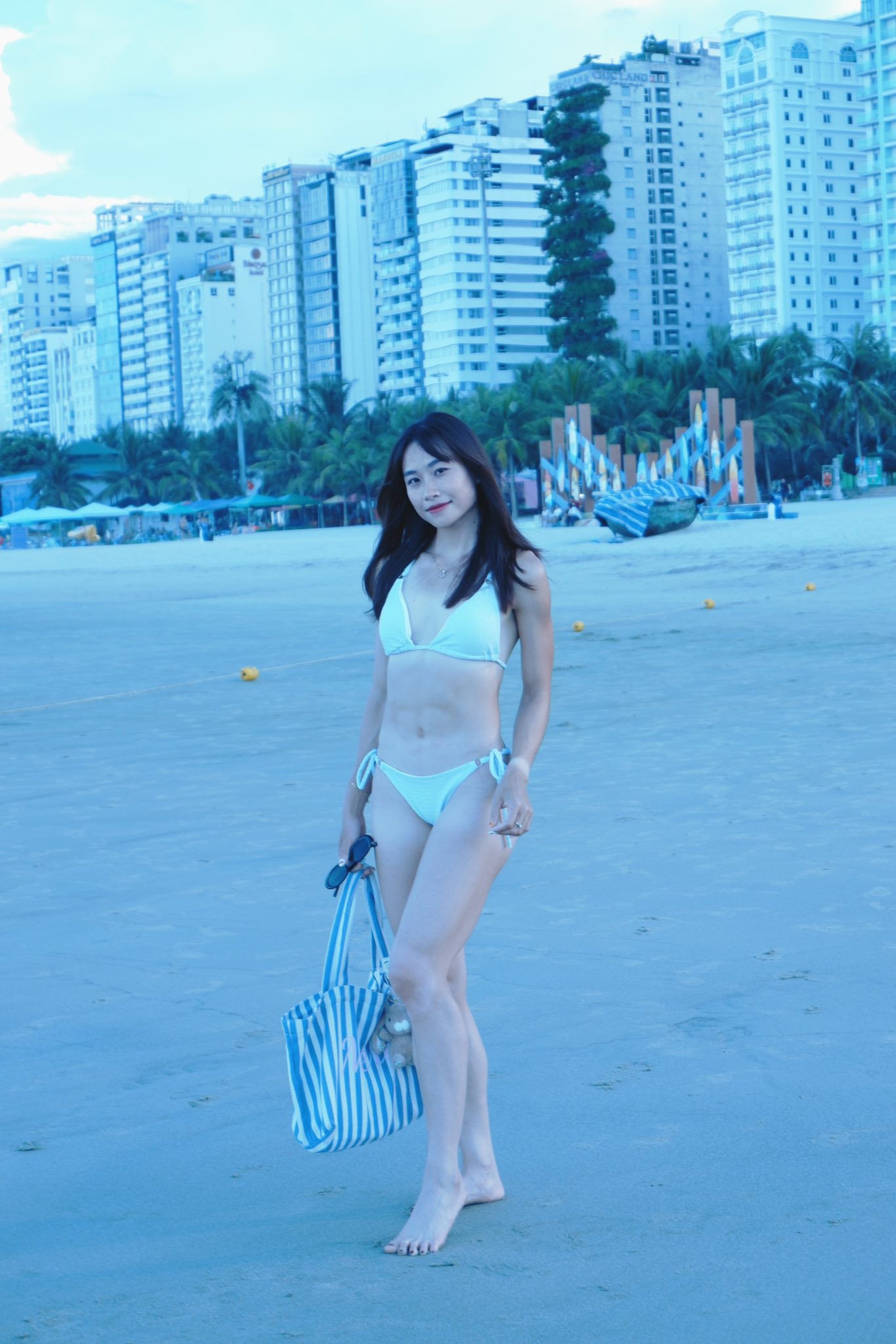 Hot girl điền kinh Huỳnh Thị Mỹ Tiên cơ bụng 6 múi vẫn cực sexy, thi đấu phăng phăng băng rào mới gây trầm trồ- Ảnh 3.