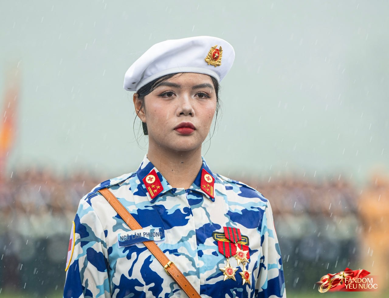 Những khung hình đầy kiêu hãnh của buổi tổng hợp luyện A80 dưới cơn mưa trắng trời- Ảnh 13.
