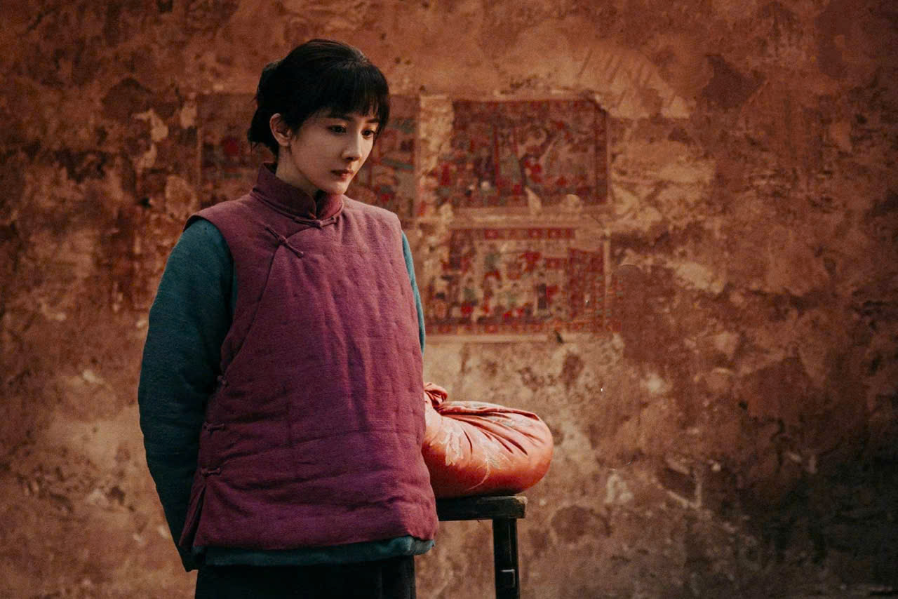 Phim Trung Quốc tưởng chán ngấy lại top 1 rating cả nước: Nữ chính đẹp điên lên được, lập kỷ lục vô địch 2025 quá đỉnh- Ảnh 4.