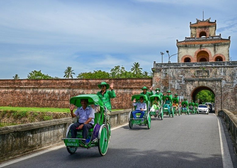Grab tung thử nghiệm dịch vụ xích lô, chỉ duy nhất có ở Việt Nam- Ảnh 1.