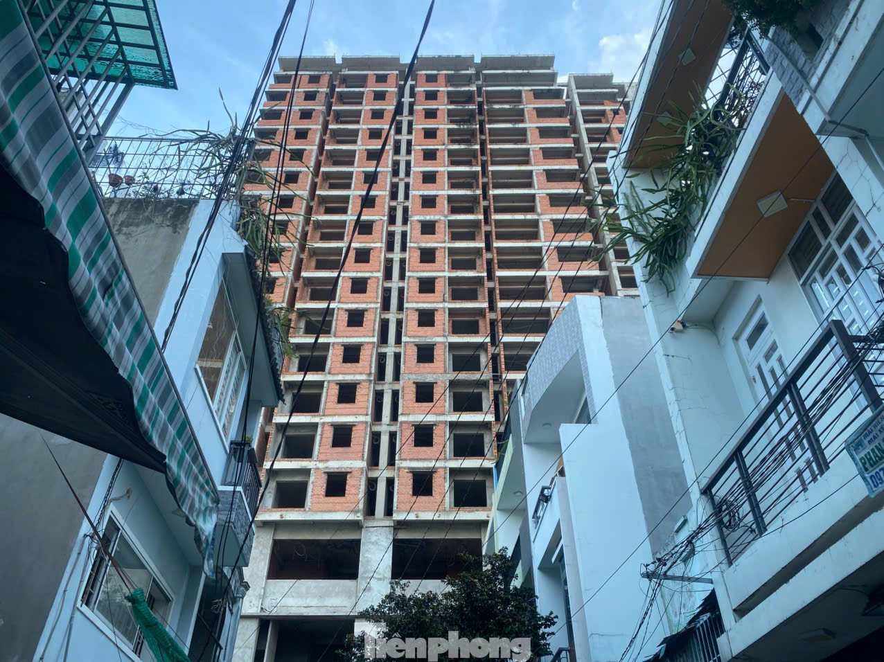 Cảnh tả tơi ở dự án Kingsway Tower, lừa bán cho gần 500 khách hàng- Ảnh 4.