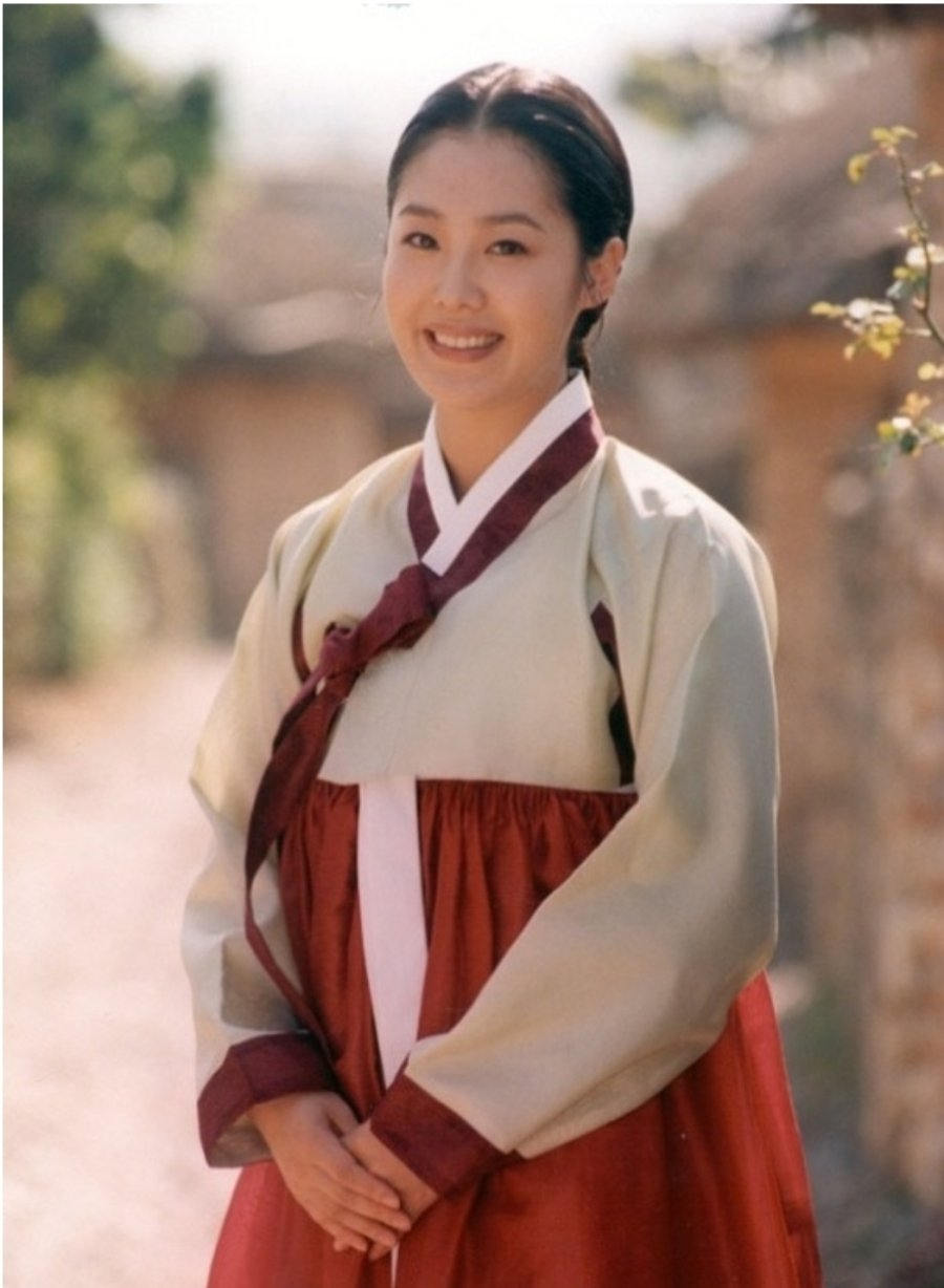 Siêu phẩm cổ trang lập kỷ lục rating 63%, nữ chính đẹp thách thức mọi khung hình- Ảnh 4.