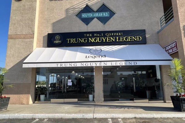 Liên tiếp khai trương, chuỗi cà phê Trung Nguyên của ông Đặng Lê Nguyên Vũ hiện có bao nhiêu cửa hàng tại Mỹ?- Ảnh 1.