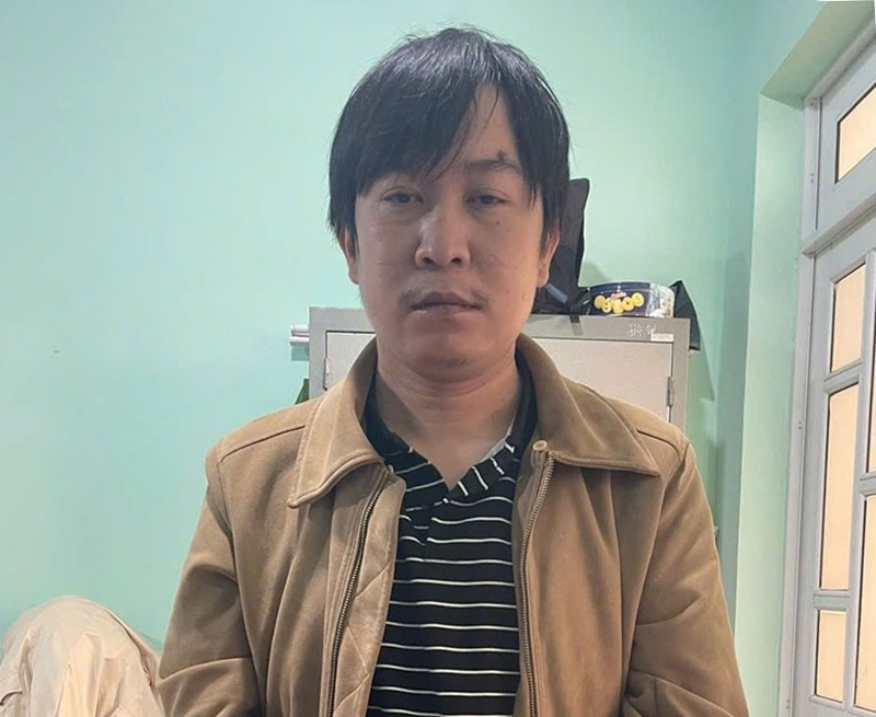 Tự xưng là trưởng phòng ngân hàng lớn, lừa bạn học 9 tỷ đồng để đầu tư tiền số- Ảnh 1.