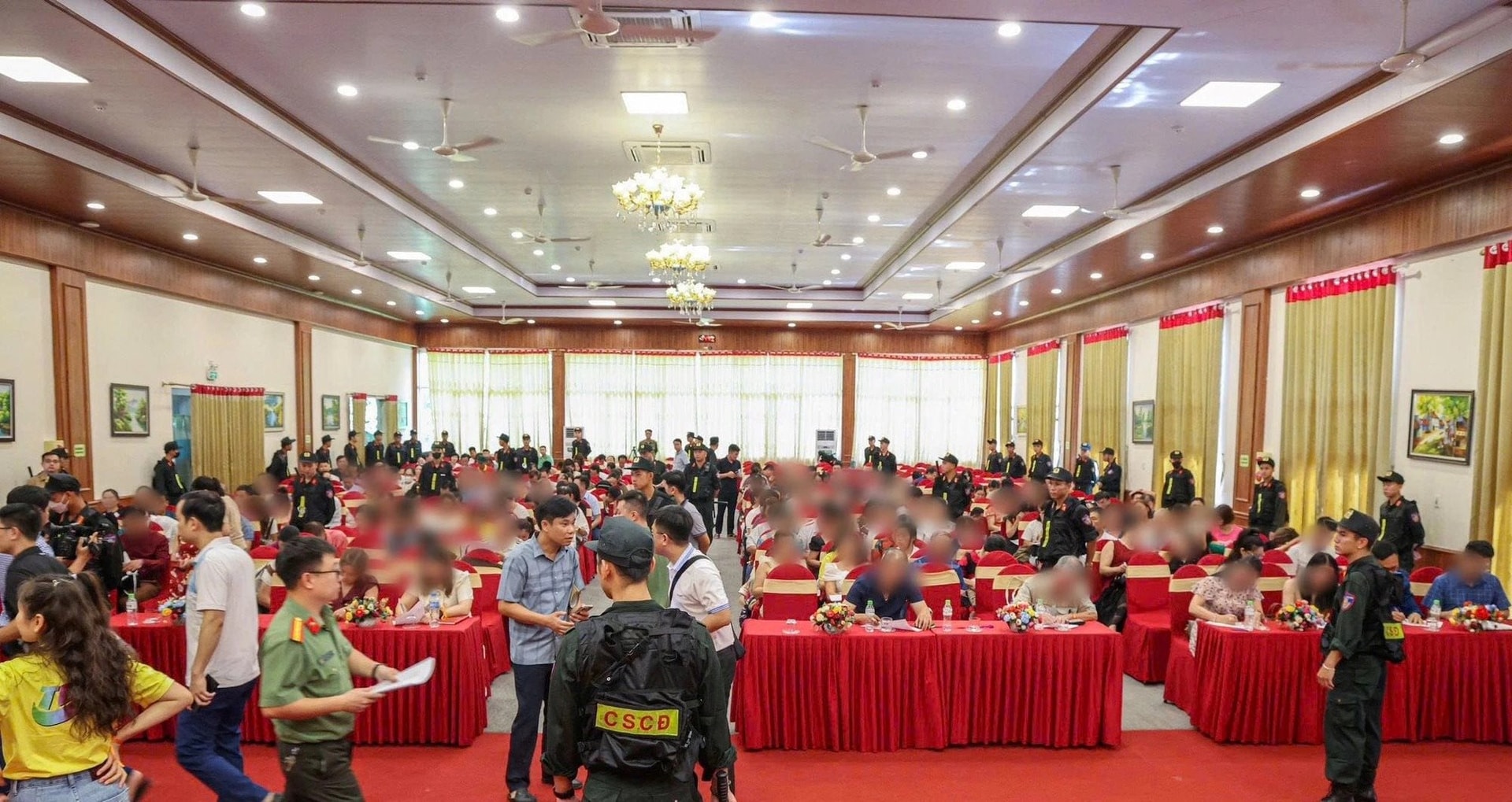 Triệt phá đường dây đa cấp lừa đảo hàng chục tỷ đồng: Dựng công ty ma, thuê người nước ngoài đóng vai doanh nhân tại hội thảo- Ảnh 1. Triệt phá đường dây đa cấp lừa đảo hàng chục tỷ đồng: Dựng công ty ma, thuê người nước ngoài đóng vai doanh nhân tại hội thảo- Ảnh 1.