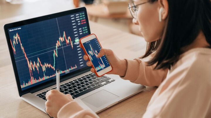 VN-Index liên tục vượt đỉnh, có nên đầu tư lúc này?- Ảnh 1. VN-Index liên tục vượt đỉnh, có nên đầu tư lúc này?- Ảnh 1.