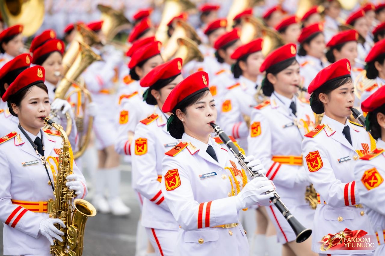 Những nữ quân nhân gây ấn tượng mạnh trong buổi tổng hợp luyện A80 dưới mưa- Ảnh 4. Những nữ quân nhân gây ấn tượng mạnh trong buổi tổng hợp luyện A80 dưới mưa- Ảnh 4.