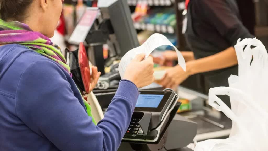Hóa đơn điện tử từ máy tính tiền: Cởi bỏ rào cản, giải tỏa tâm lý cho hộ kinh doanh- Ảnh 2. Hóa đơn điện tử từ máy tính tiền: Cởi bỏ rào cản, giải tỏa tâm lý cho hộ kinh doanh- Ảnh 2.