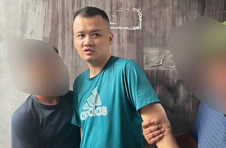 Kẻ cướp tiệm vàng ở Bắc Ninh bị bắt sau 6 giờ gây án- Ảnh 1. Kẻ cướp tiệm vàng ở Bắc Ninh bị bắt sau 6 giờ gây án- Ảnh 1.