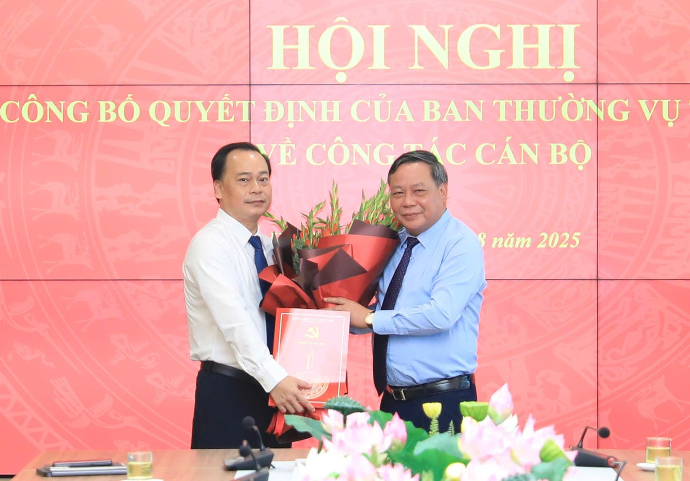 Điều động, bổ nhiệm nhân sự ở Hà Nội, TPHCM và Hà Tĩnh- Ảnh 3. Điều động, bổ nhiệm nhân sự ở Hà Nội, TPHCM và Hà Tĩnh- Ảnh 3.
