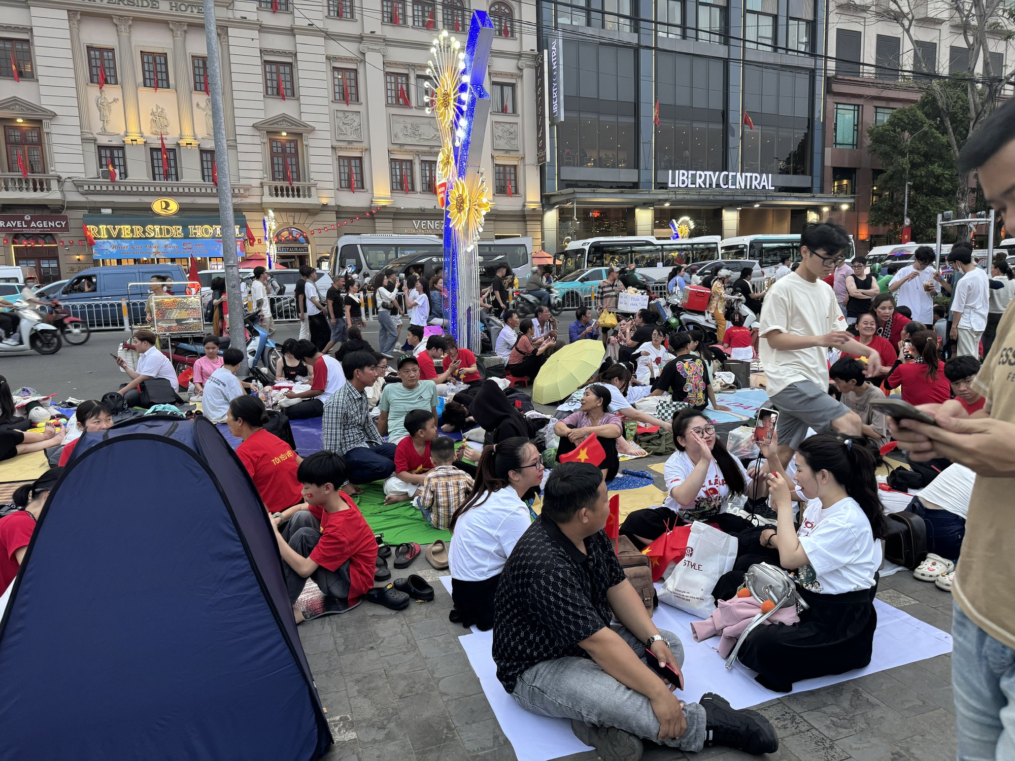 "5 thứ nhất định có, 1 thứ loại bỏ ngay" - Người từng đu A50 truyền bí kíp sống còn cho hội sắp đổ bộ A80- Ảnh 3.