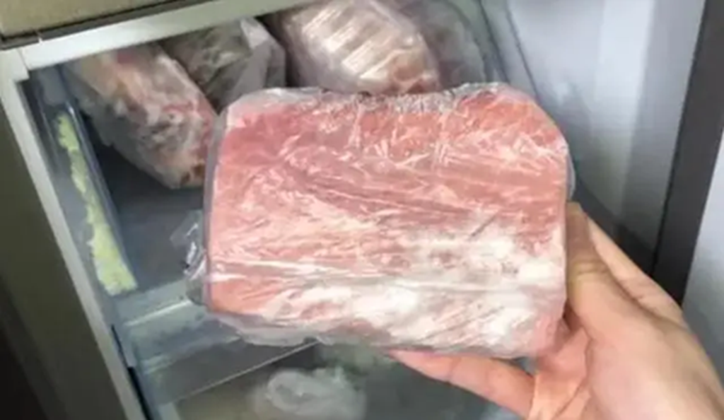 6 thực phẩm để lâu trong tủ lạnh "hóa chất độc", bác sĩ cảnh báo đừng ăn kẻo rước ung thư- Ảnh 2.