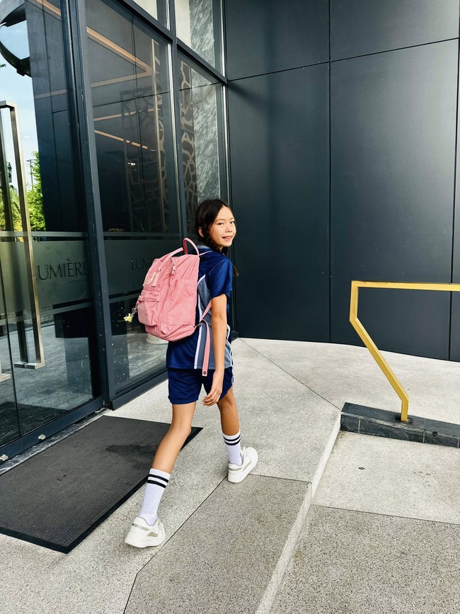 Soi học phí trường con gái Đoan Trang mà toát mồ hôi: Học 1 tháng bằng nhân viên văn phòng bình thường làm cả năm!- Ảnh 1.