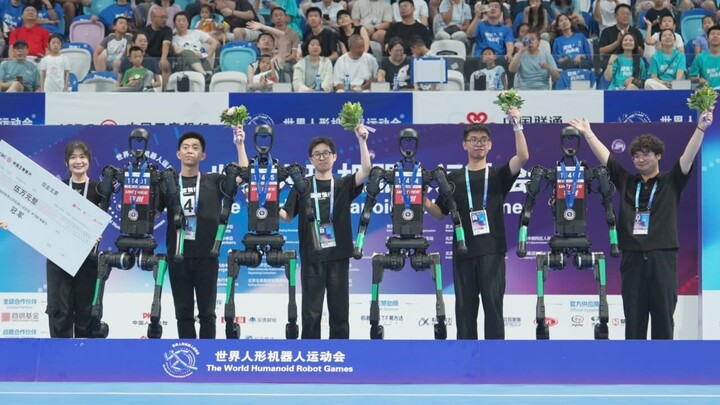 Công nghệ 18/8: ‘Olympic Robot’ đầu tiên - ấn tượng và... té ngã- Ảnh 1.
