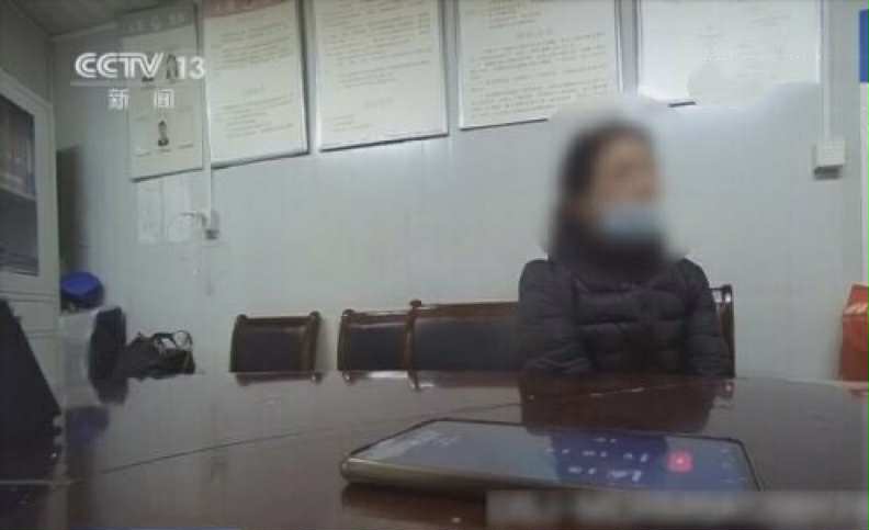 Phát hiện "khách VIP" chi hơn 1,6 tỷ đồng mua vàng trong 1 buổi sáng mà không hỏi giá, chủ tiệm lập tức báo công an- Ảnh 1.