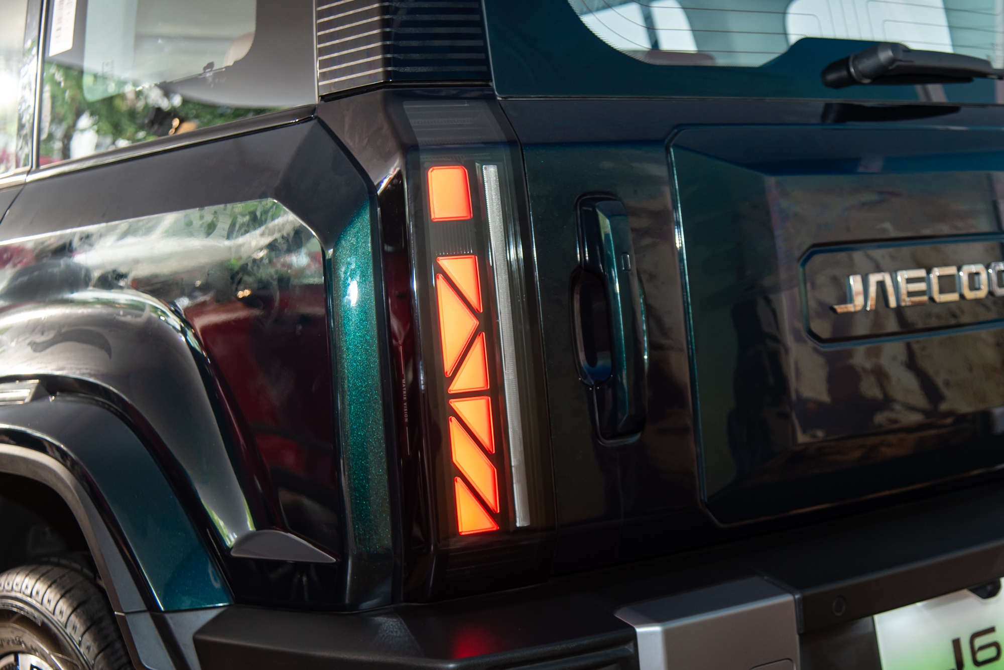 Chi tiết Jaecoo J6 tại Việt Nam: Là bản 2 cầu, đi được hơn 400km/lần sạc, giá dự kiến 1 tỷ đồng- Ảnh 6.