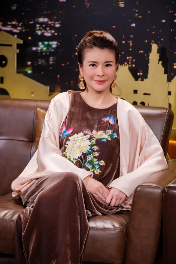 "Ác nữ" màn ảnh Việt công khai mặt sau thẩm mỹ: Khác quá không thể nhận ra- Ảnh 7.