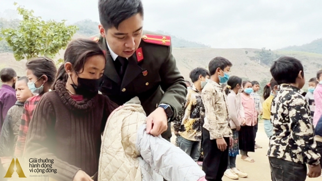 Thượng úy công an xây trường, "nấu cơm" cho hàng nghìn em nhỏ: "Người tốt ngoài kia thì nhiều lắm"- Ảnh 3.