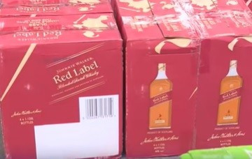 Rượu Chivas, Royal salute bị tịch thu, đấu giá hơn 1,4 tỷ đồng- Ảnh 2.