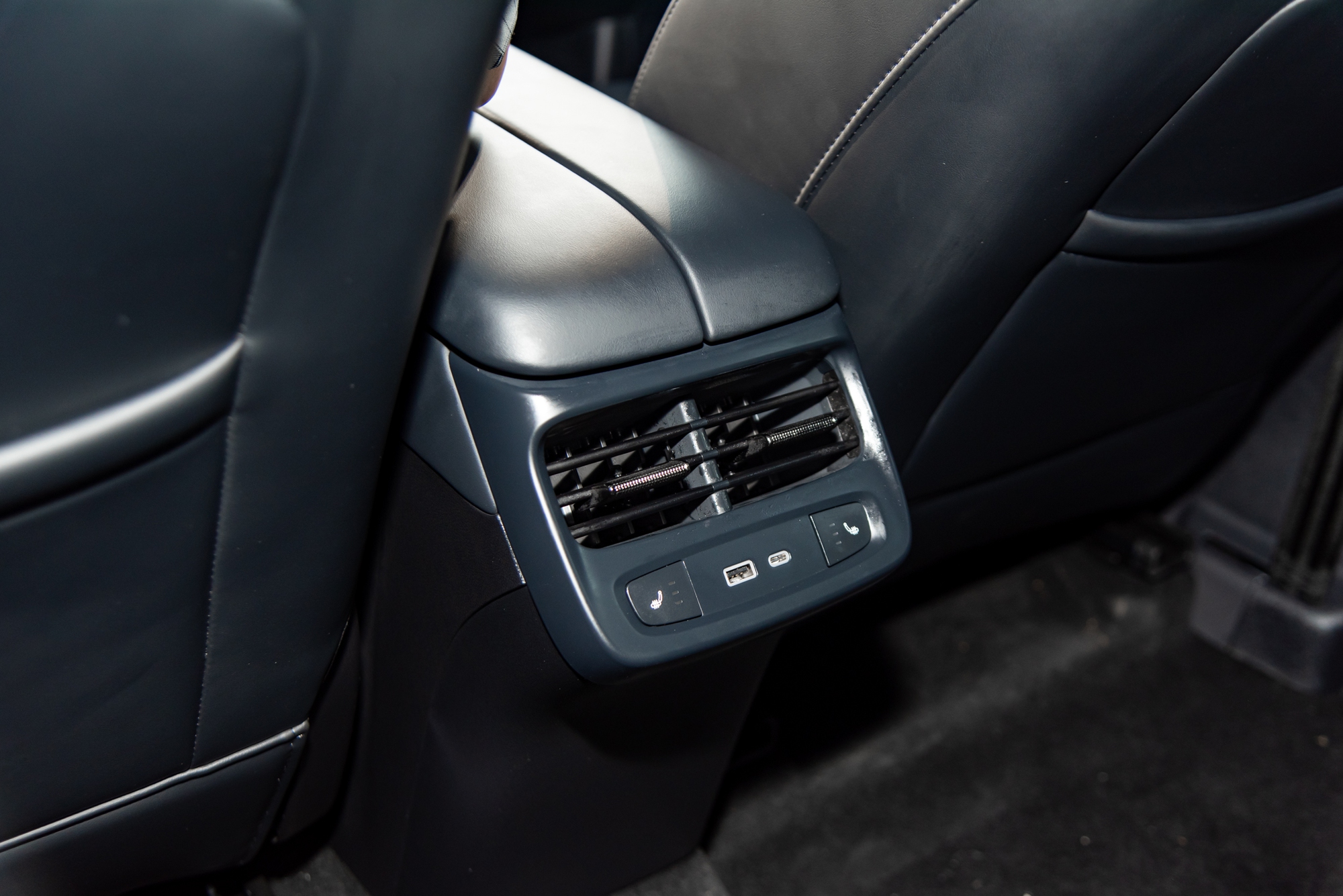 Chi tiết Omoda C7 tại Việt Nam: Đấu trực tiếp CR-V hybrid, giá dự kiến từ 839 triệu đồng- Ảnh 16.