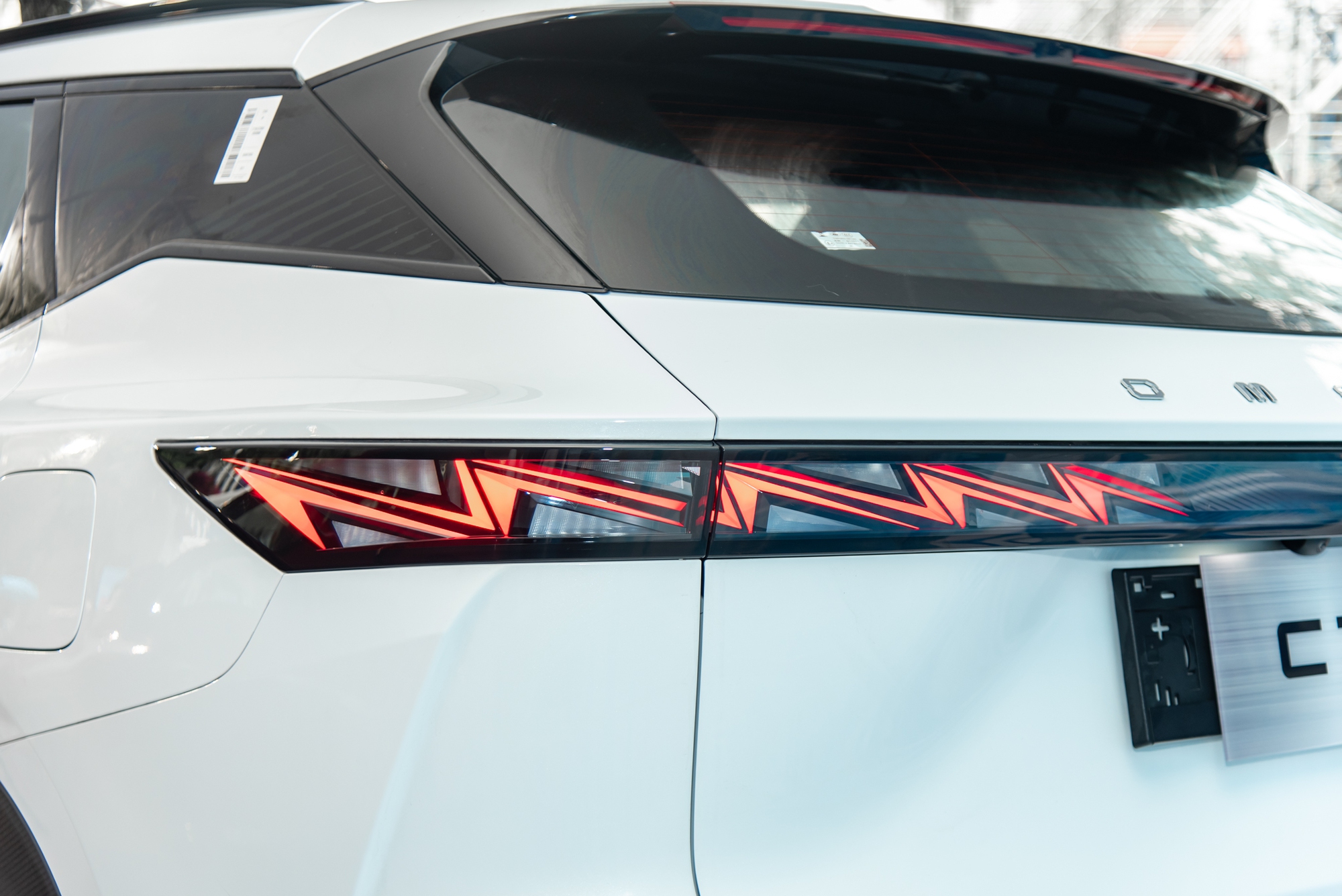 Chi tiết Omoda C7 tại Việt Nam: Đấu trực tiếp CR-V hybrid, giá dự kiến từ 839 triệu đồng- Ảnh 6.