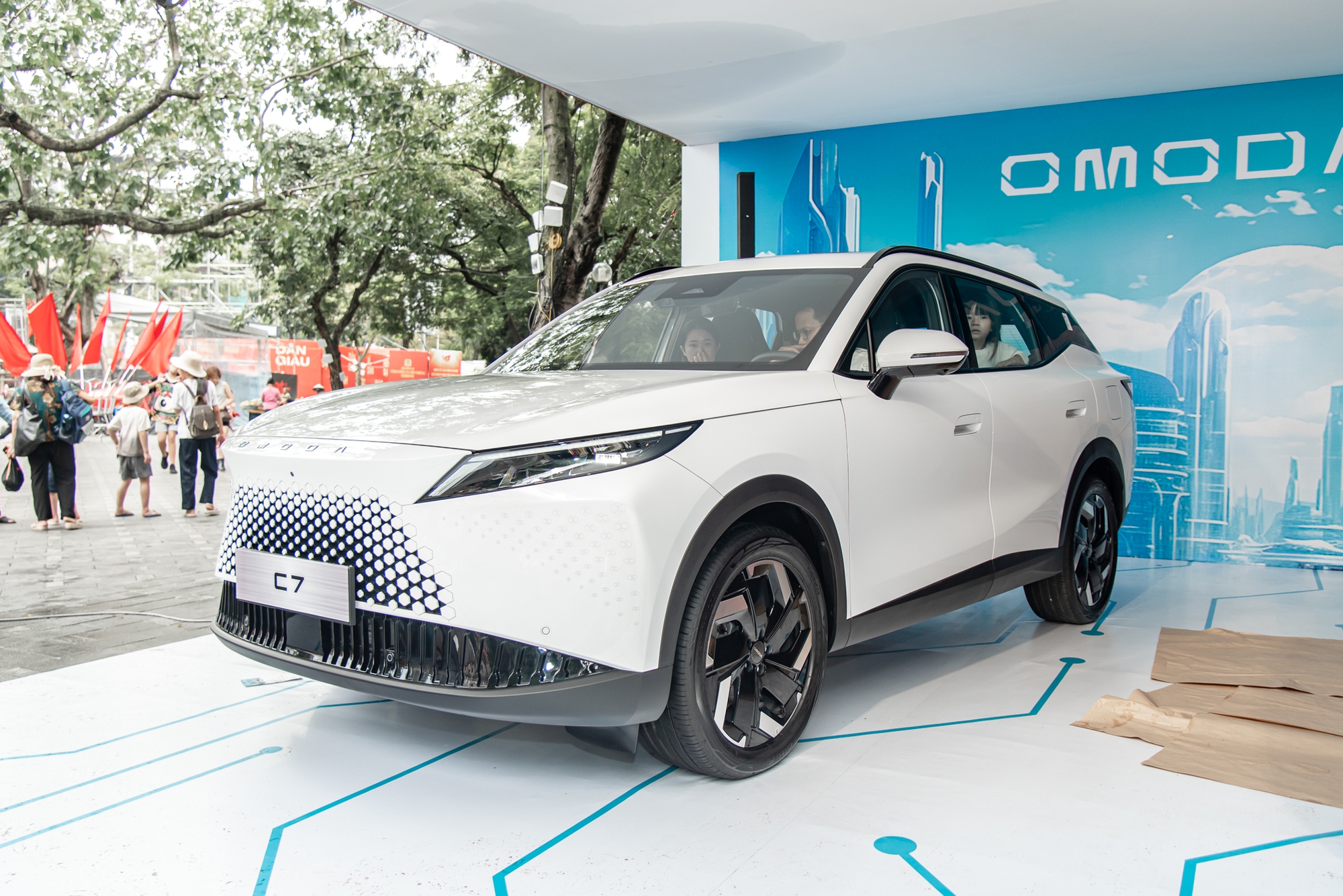 Chi tiết Omoda C7 tại Việt Nam: Đấu trực tiếp CR-V hybrid, giá dự kiến từ 839 triệu đồng- Ảnh 17.