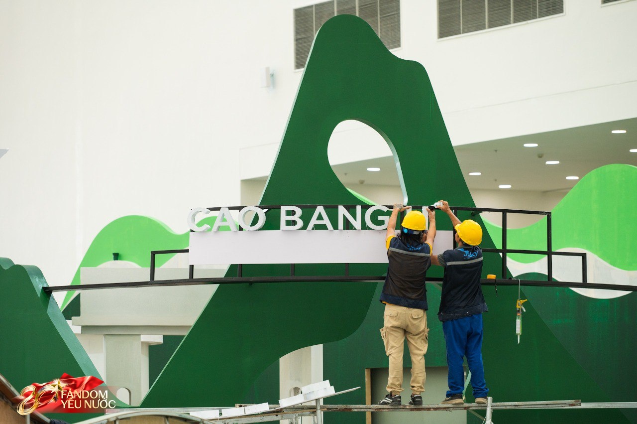 “Mục sở thị” nơi diễn ra triển lãm đặc biệt mừng Quốc khánh: Không gian hoành tráng nhất Việt Nam đang tất bật hoàn thiện trước giờ G- Ảnh 14.