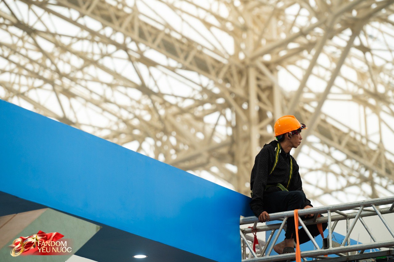 “Mục sở thị” nơi diễn ra triển lãm đặc biệt mừng Quốc khánh: Không gian hoành tráng nhất Việt Nam đang tất bật hoàn thiện trước giờ G- Ảnh 10.