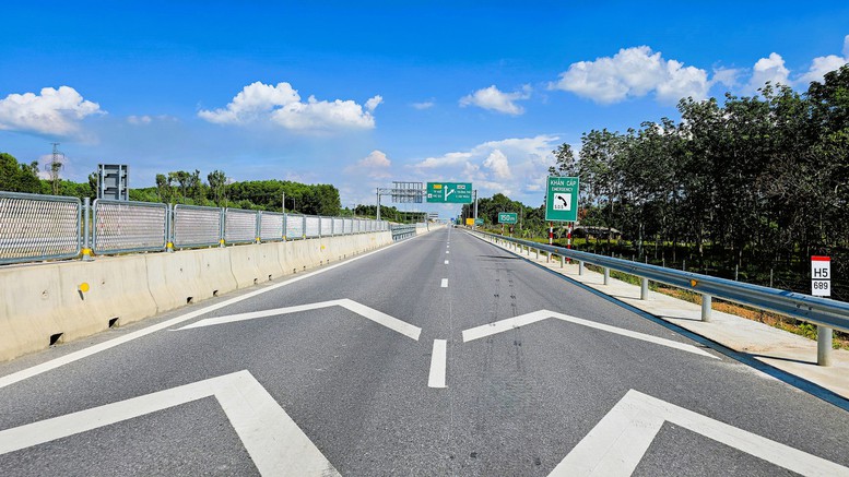 Thông tuyến cao tốc từ Hà Nội đến Đà Nẵng vào ngày 19/8- Ảnh 7. Thông tuyến cao tốc từ Hà Nội đến Đà Nẵng vào ngày 19/8- Ảnh 7.
