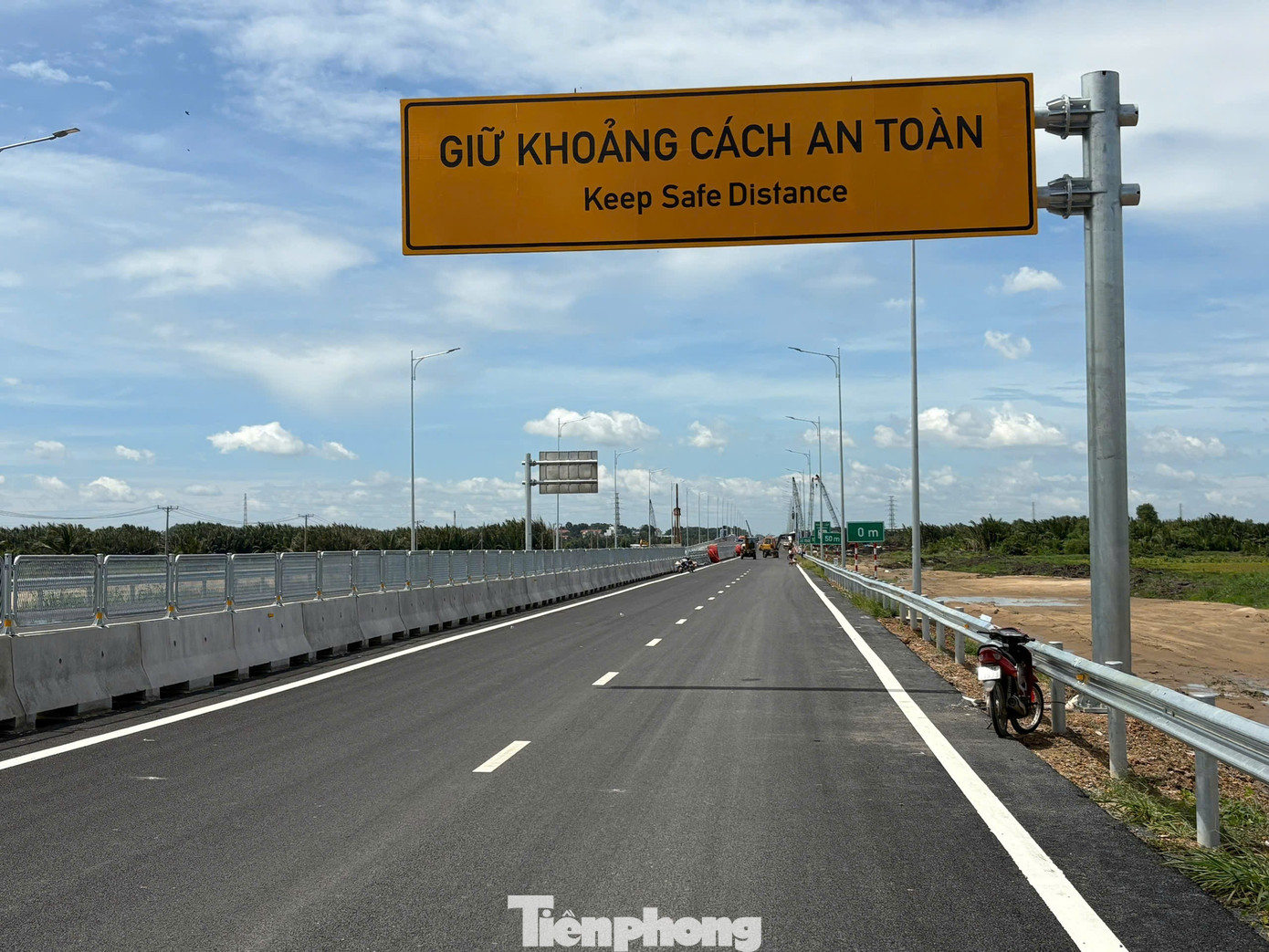 Hình ảnh cầu lớn nhất trên tuyến Vành đai 3 TPHCM trước ngày thông xe- Ảnh 2.