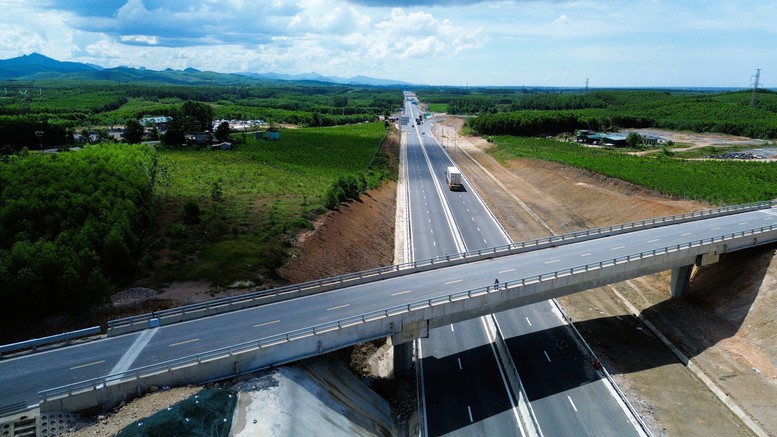 Thông tuyến cao tốc từ Hà Nội đến Đà Nẵng vào ngày 19/8- Ảnh 6. Thông tuyến cao tốc từ Hà Nội đến Đà Nẵng vào ngày 19/8- Ảnh 6.