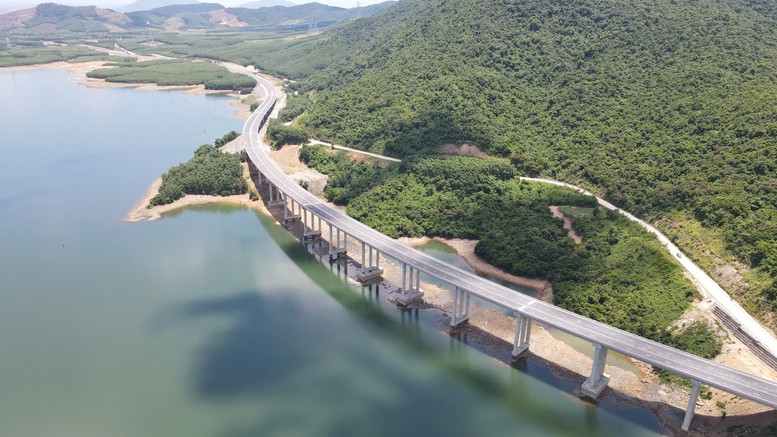 Thông tuyến cao tốc từ Hà Nội đến Đà Nẵng vào ngày 19/8- Ảnh 1. Thông tuyến cao tốc từ Hà Nội đến Đà Nẵng vào ngày 19/8- Ảnh 1.