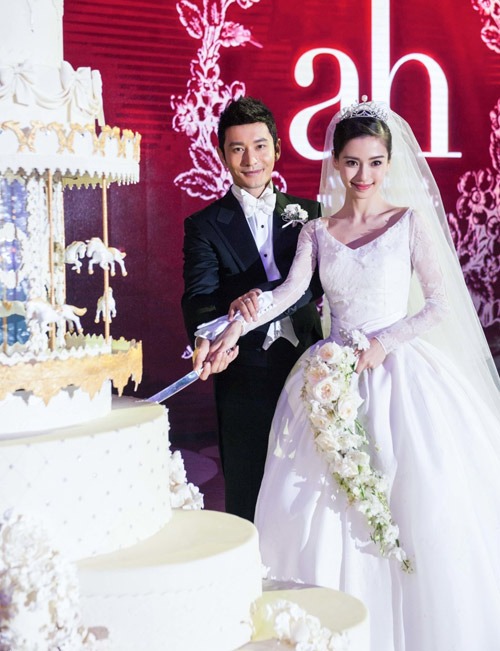 Đáng mong chờ nhất lúc này: Huỳnh Hiểu Minh - Angelababy tái hôn, tổ đám cưới siêu thế kỷ 2.0 chấn động lịch sử Cbiz?- Ảnh 2. Đáng mong chờ nhất lúc này: Huỳnh Hiểu Minh - Angelababy tái hôn, tổ đám cưới siêu thế kỷ 2.0 chấn động lịch sử Cbiz?- Ảnh 2.