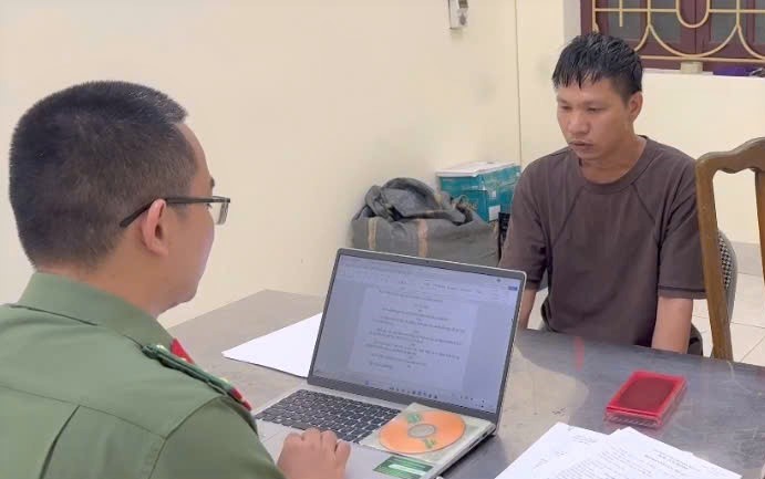 Bắt "quản lý cấp cao" của tổ chức lừa 13.543 người Việt Nam, chiếm gần 1.000 tỉ đồng- Ảnh 1.