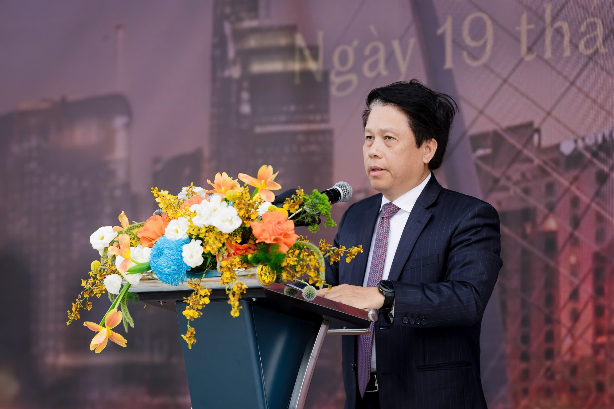Tỷ phú Nguyễn Thị Phương Thảo: Saigon Marina IFC sẽ là điểm hẹn của các định chế tài chính, tập đoàn công nghệ, logistic với hơn 10.000 chuyên gia làm việc hàng ngày- Ảnh 4.