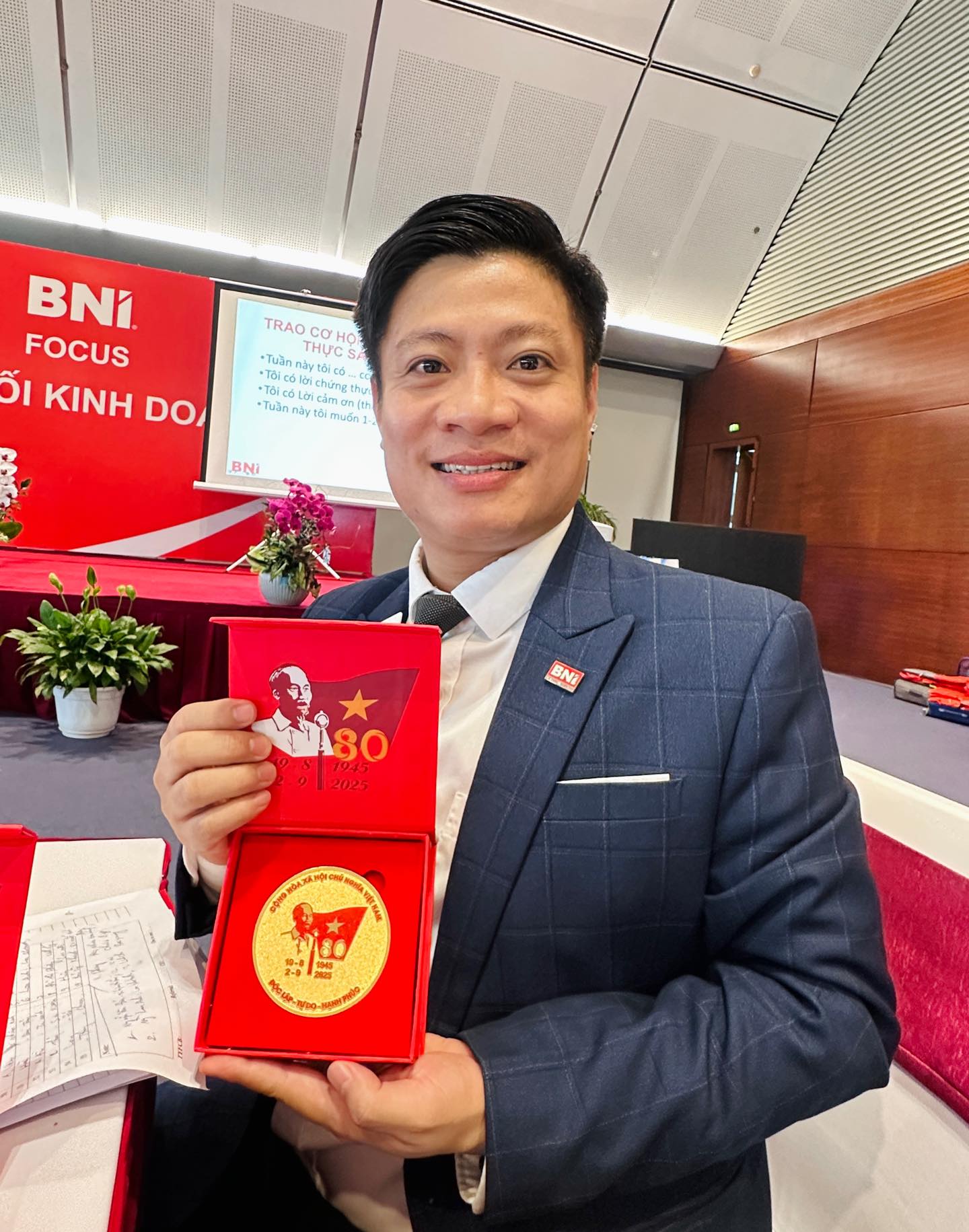 Kỷ niệm 80 năm Quốc khánh – 8000 đồng xu vàng lưu giữ lịch sử- Ảnh 3. Kỷ niệm 80 năm Quốc khánh – 8000 đồng xu vàng lưu giữ lịch sử- Ảnh 3.