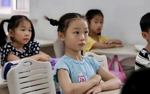 Giáo viên 25 năm dạy học phán: Không phải đoán mò, nhưng nghe cách cha mẹ gọi con, nhìn thấu được tương lai trẻ- Ảnh 1. Giáo viên 25 năm dạy học phán: Không phải đoán mò, nhưng nghe cách cha mẹ gọi con, nhìn thấu được tương lai trẻ- Ảnh 1.