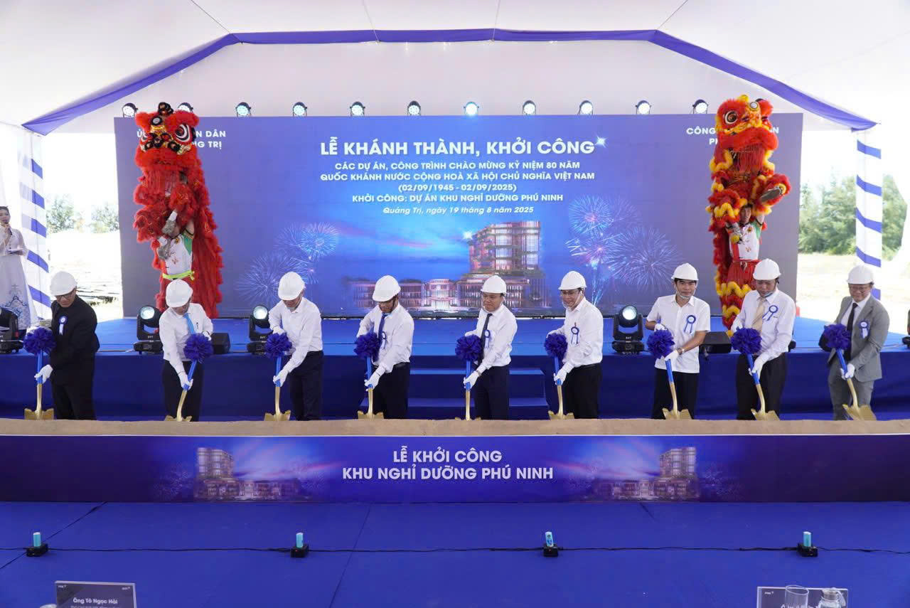 Quảng Trị khởi công loạt dự án ngàn tỉ, thông xe tuyến cao tốc Vạn Ninh - Cam Lộ- Ảnh 1.
