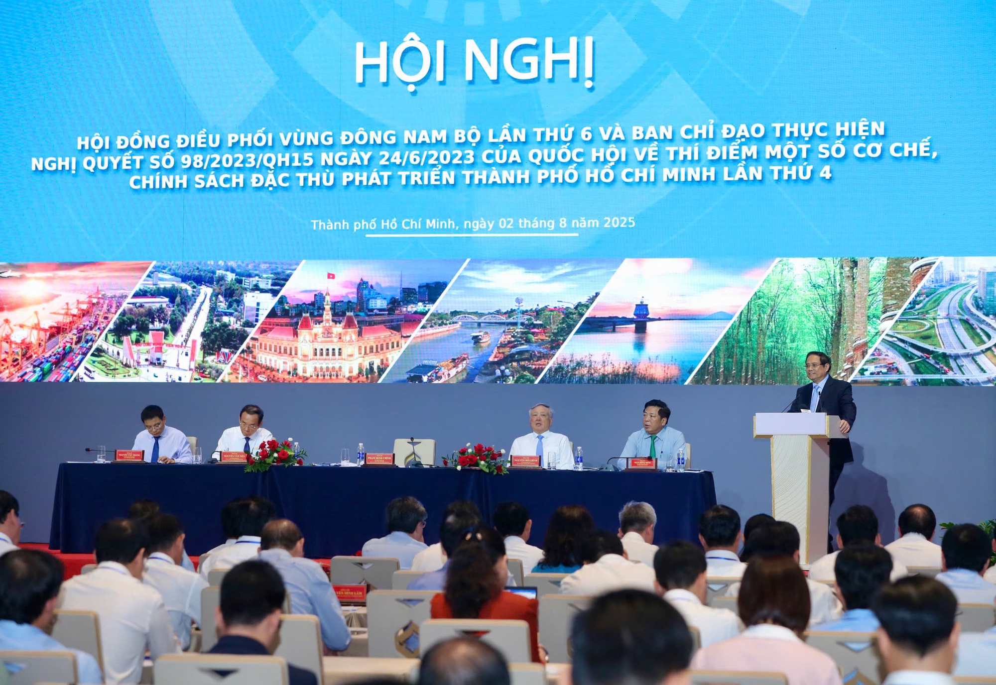 Thủ tướng Phạm Minh Chính yêu cầu TP HCM phát huy tinh thần “5 đi đầu”- Ảnh 2. Thủ tướng Phạm Minh Chính yêu cầu TP HCM phát huy tinh thần “5 đi đầu”- Ảnh 2.