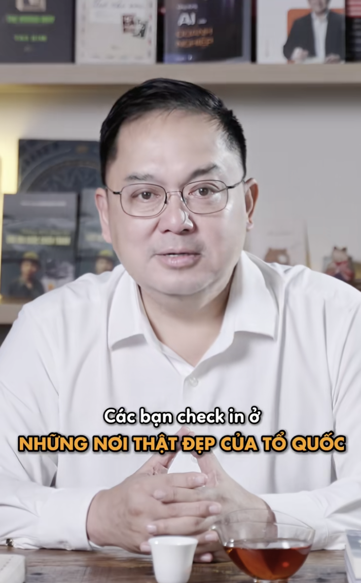 Công bố đoạn clip quay trước 2 ngày ông Hoàng Nam Tiến qua đời, cuộc đời hiện lên trong vài giây: Bật khóc vì lời dặn cuối- Ảnh 2. Công bố đoạn clip quay trước 2 ngày ông Hoàng Nam Tiến qua đời, cuộc đời hiện lên trong vài giây: Bật khóc vì lời dặn cuối- Ảnh 2.