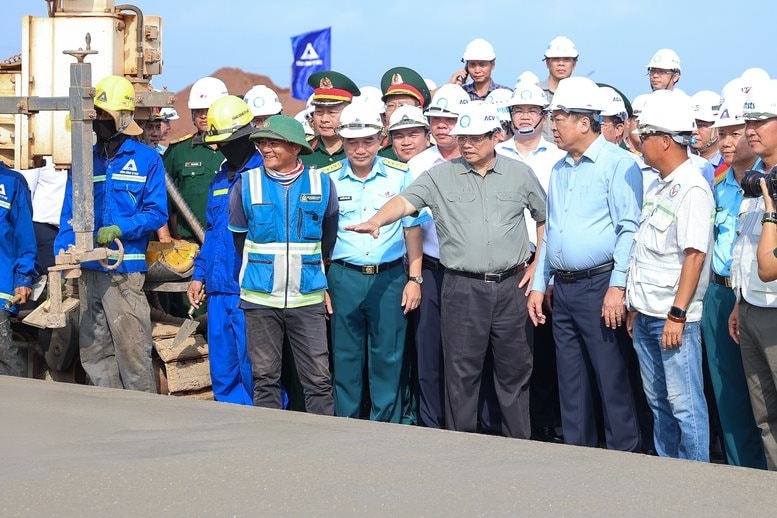 Siêu dự án hơn 16 tỷ USD chốt ngày trọng đại, Thủ tướng đồng ý 1 đề xuất tại công trường- Ảnh 2. Siêu dự án hơn 16 tỷ USD chốt ngày trọng đại, Thủ tướng đồng ý 1 đề xuất tại công trường- Ảnh 2.