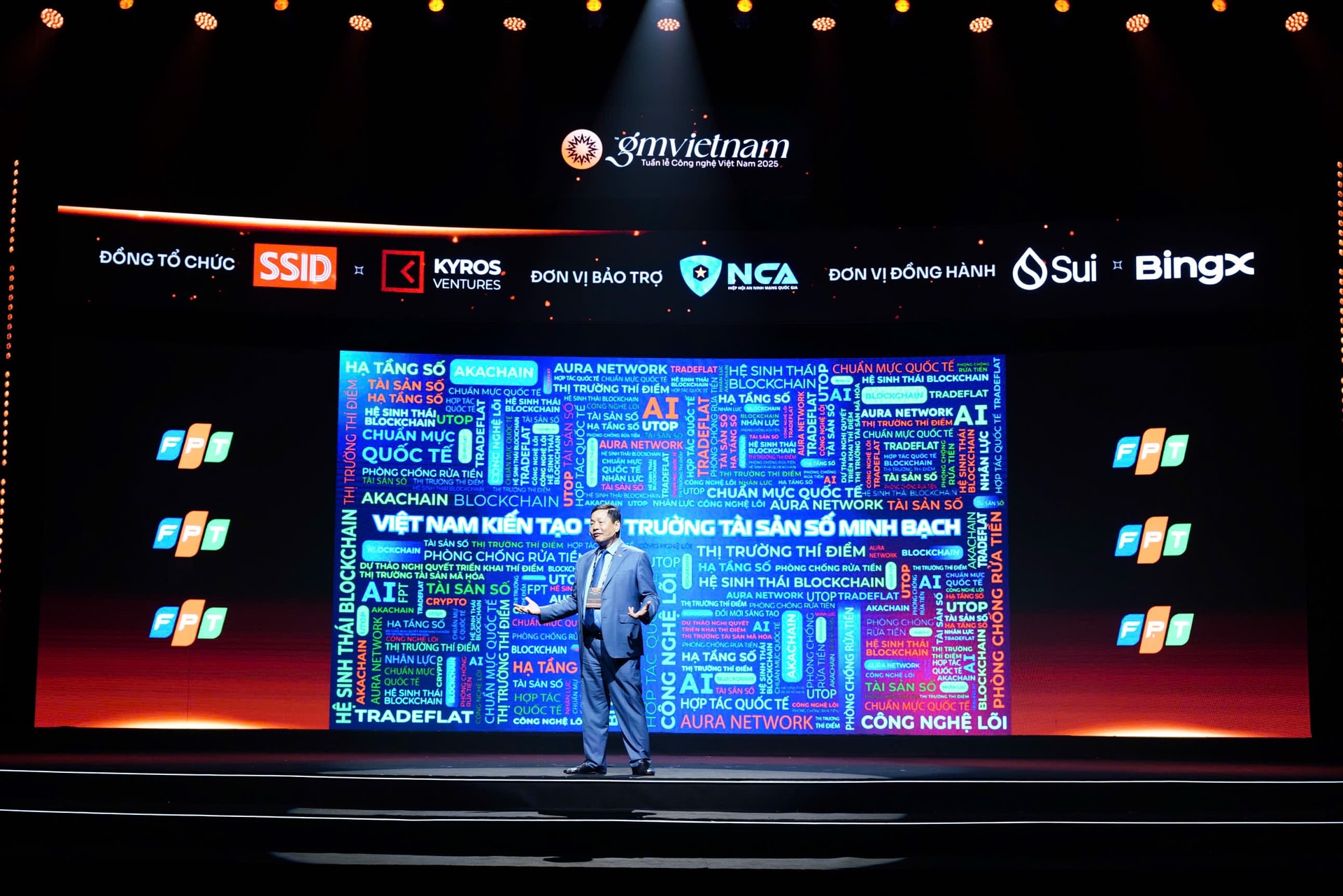 Chủ tịch FPT Trương Gia Bình: Việt Nam là cơ hội vàng cho blockchain, cho tài sản số- Ảnh 2. Chủ tịch FPT Trương Gia Bình: Việt Nam là cơ hội vàng cho blockchain, cho tài sản số- Ảnh 2.