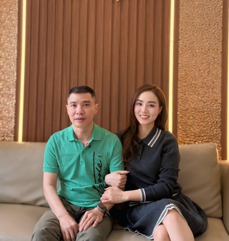 Vợ trẻ NSND Công Lý tâm sự "phải nuốt rất nhiều nỗi uất ức"- Ảnh 3. Vợ trẻ NSND Công Lý tâm sự "phải nuốt rất nhiều nỗi uất ức"- Ảnh 3.
