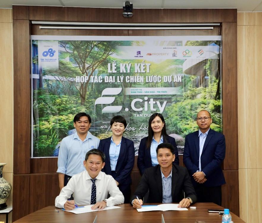 Lễ ký kết chiến lược E.City Tân Đức – Bước tiến đô thị tương lai- Ảnh 1. Lễ ký kết chiến lược E.City Tân Đức – Bước tiến đô thị tương lai- Ảnh 1.
