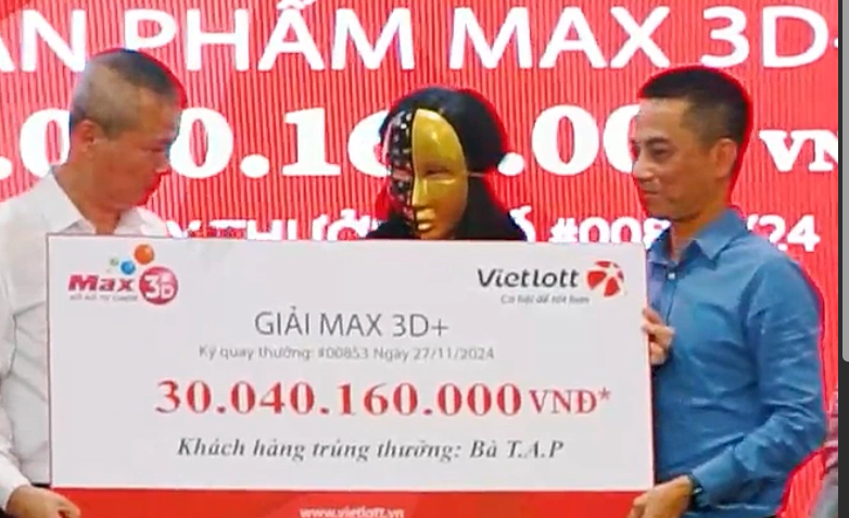 Tỉ lệ 1/11 vé, Max 3D+ của Vietlott từng có kỷ lục "vô tiền khoáng hậu": Một người trúng 30 giải đặc biệt- Ảnh 2. Tỉ lệ 1/11 vé, Max 3D+ của Vietlott từng có kỷ lục "vô tiền khoáng hậu": Một người trúng 30 giải đặc biệt- Ảnh 2.